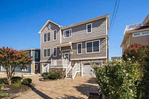 31 Marin Ln, MANAHAWKIN, NJ, 08050-5309 | Card Image