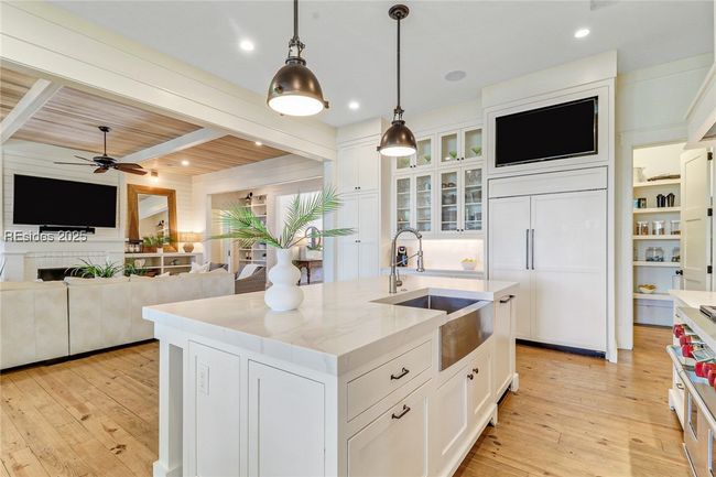 24 Carrier Blf, House other with 5 bedrooms, 5 bathrooms and null parking in Bluffton SC | Image 11