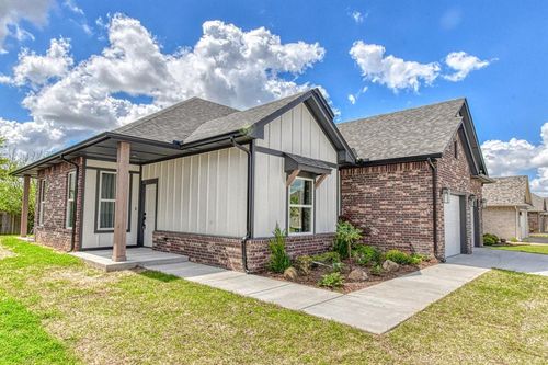 2332 Bretford Way, Norman, OK, 73071 | Card Image