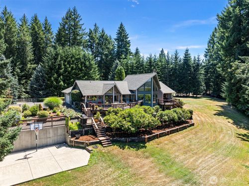 111 E Olympic Palisades Dr, Belfair, WA, 98528-9579 | Card Image