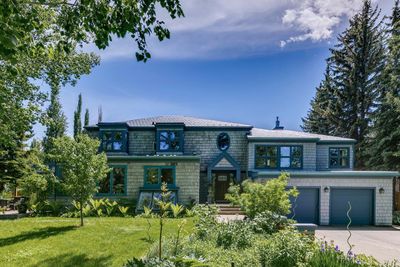 301 Elbow Park Lane Sw, House detached with 4 bedrooms, 3 bathrooms and 5 parking in Calgary AB | Image 1