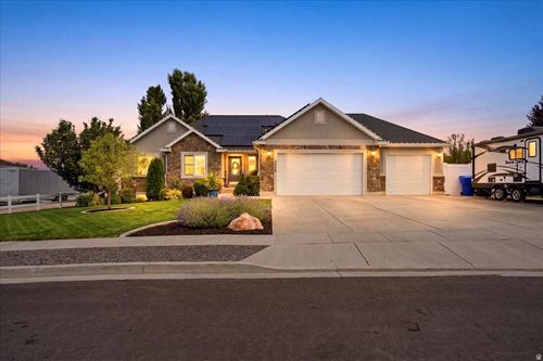 1366 W 3030 S, Perry, UT, 84302-4434 | Card Image