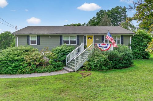 77 Anna St, Carmel, NY, 10512-4712 | Card Image