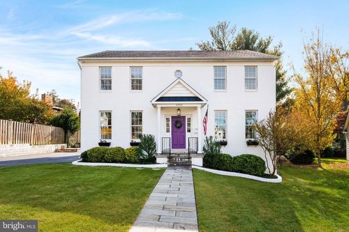 4752 33rd St N, Arlington, VA, 22207-4204 | Card Image