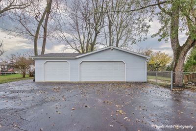 41950 N Lotus Avenue, House other with 3 bedrooms, 1 bathrooms and 3 parking in Antioch IL | Image 3