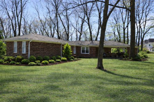 a-101 W Hillwood Dr, Nashville, TN, 37205-1329 | Card Image