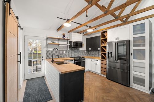 6904 Cherry Meadow Dr, Austin, TX, 78745-5334 | Card Image