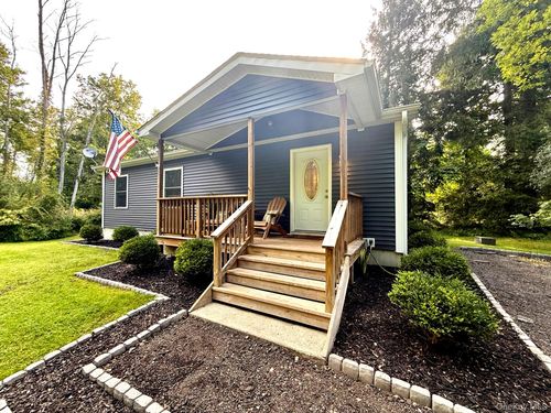 2467 Route 55, Hopewell Junction, NY, 12533-7509 | Card Image