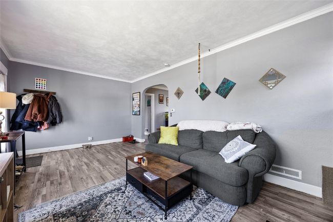 507 2 Nd St E, House other with 3 bedrooms, 1 bathrooms and null parking in Newhall IA | Image 4