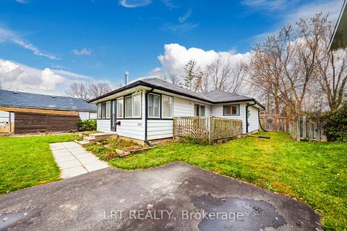 206 Bayview Ave, Keswick, ON, L4P2T2 | Card Image