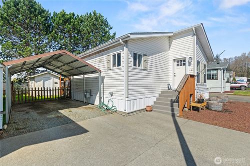 spc-132-4751 Birch Bay Lynden Rd, Blaine, WA, 98230-6853 | Card Image