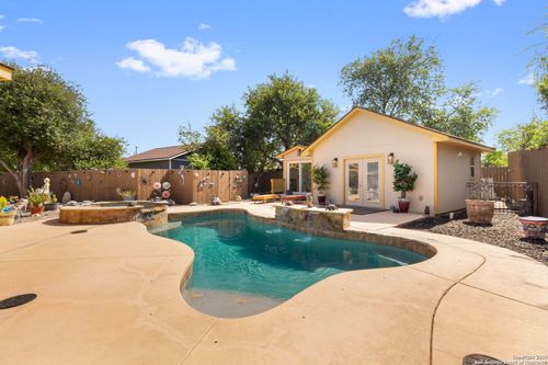 510 Twohig Ave, San Antonio, TX, 78220-4028 | Card Image