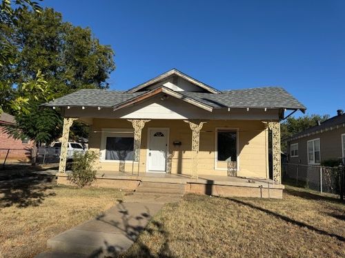 2206 Chestnut Ave, Fort Worth, TX, 76164-7953 | Card Image