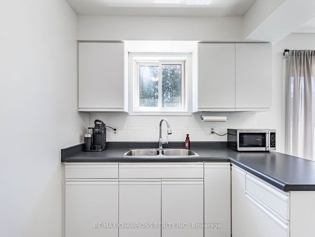 22 Farrell Lane, House attached with 3 bedrooms, 2 bathrooms and 2 parking in Arthur ON | Image 14