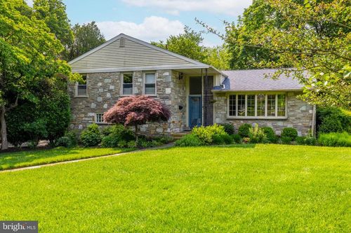 369 Beaver Hollow Rd, JENKINTOWN, PA, 19046-3803 | Card Image