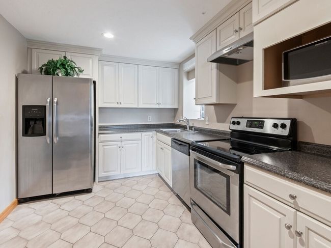 APT-831 - 65 Lake Ave, Condo with 2 bedrooms, 2 bathrooms and 1 parking in Worcester MA | Image 33