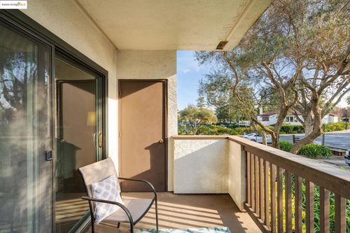 apt-102-21071 Gary Dr, Hayward, CA, 94546-6101 | Card Image