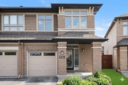 554 Stargazer Cres, Manotick, ON, K4M0H2 | Card Image