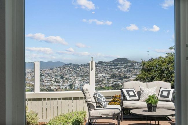 156 Treeview Dr, Townhouse with 2 bedrooms, 3 bathrooms and 2 parking in Daly City CA | Image 33