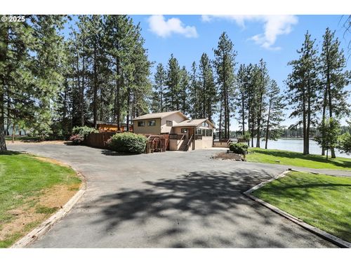 112 N Sentosa Lake Rd, Tygh Valley, OR, 97063-9758 | Card Image