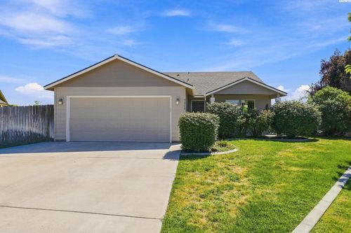 5608 Mckinley Ct, Pasco, WA, 99301-8430 | Card Image