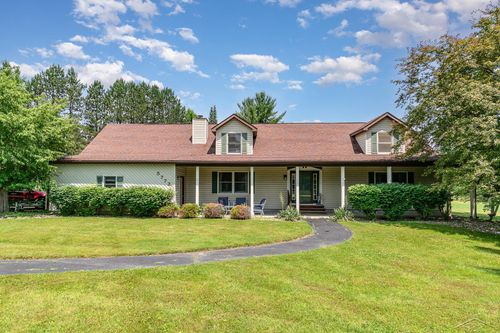 5772 Greensboro Way, Gladwin, MI, 48624-8115 | Card Image