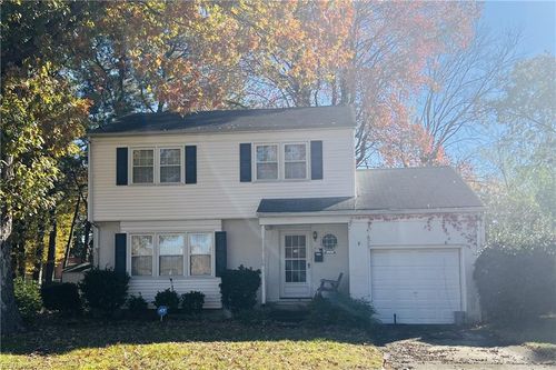 221 Prince George Dr, Hampton, VA, 23669-3605 | Card Image