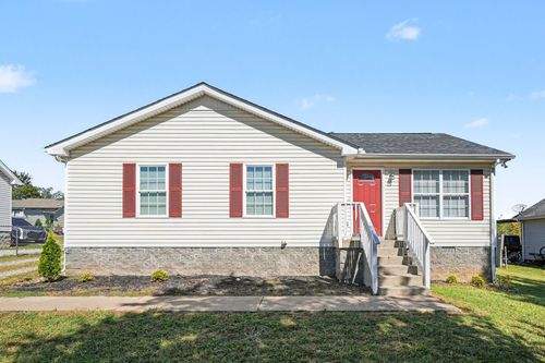 147 Greystone Dr, Springfield, TN, 37172-5028 | Card Image