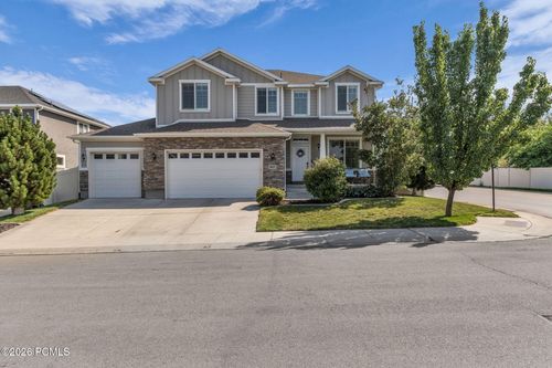 3827 W Coastal Dune Dr, South Jordan, UT, 84009-4715 | Card Image