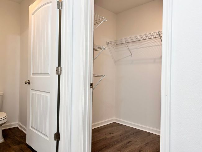 40 Main Bathroom | Image 41