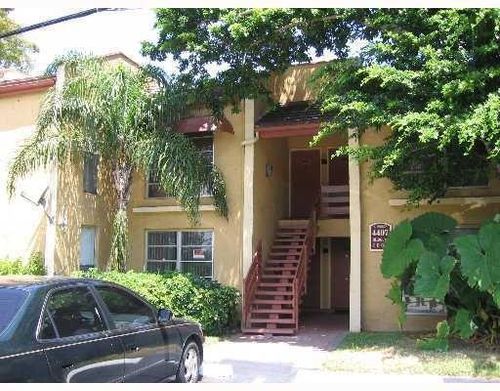 h-4403 Treehouse Ln, Tamarac, FL, 33319-3364 | Card Image