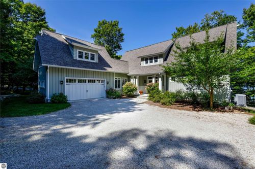 1667 Figg, Frankfort, MI, 49635-9168 | Card Image