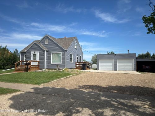 204 7th Ave W, Lemmon, SD, 57638-1017 | Card Image