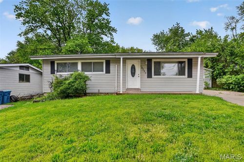 10253 Green Valley Drive, St Louis, MO, 63136 | Card Image