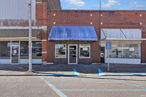 105 N Mccreary St, Fort Branch, IN, 47648-1313 | Card Image