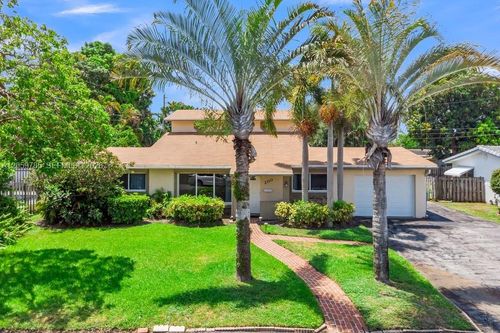 200 Sw 16th St, Pompano Beach, FL, 33060-9123 | Card Image