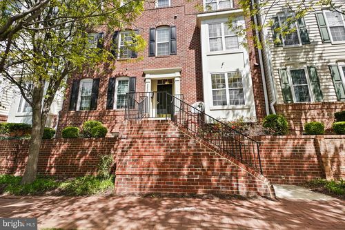 102-8856 Ashgrove House Ln, VIENNA, VA, 22182-5563 | Card Image