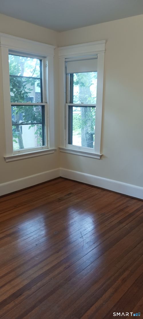 126 Edwards Street, New Haven, CT, 06511 | Card Image