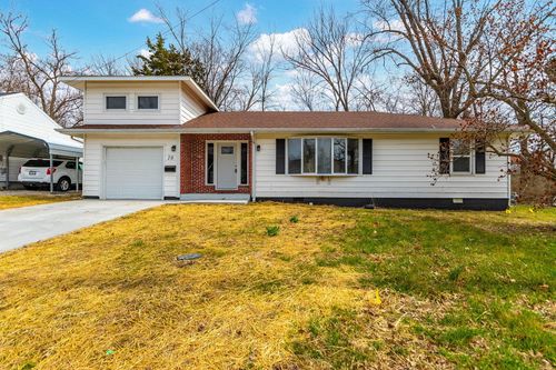 10 Wonneman Cir, MEXICO, MO, 65265-3141 | Card Image