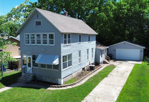 618 Sioux St, Winona, MN, 55987-3040 | Card Image