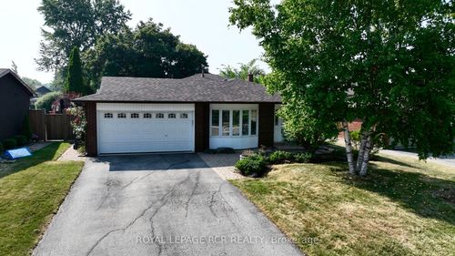 273 Newlove Dr, Bolton, ON, L7E2A2 | Card Image