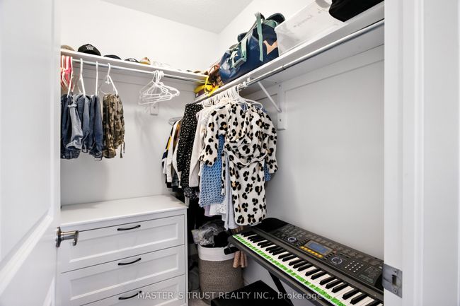 82 Calypso Ave, House other with 5 bedrooms, 4 bathrooms and 2 parking in Minesing ON | Image 33
