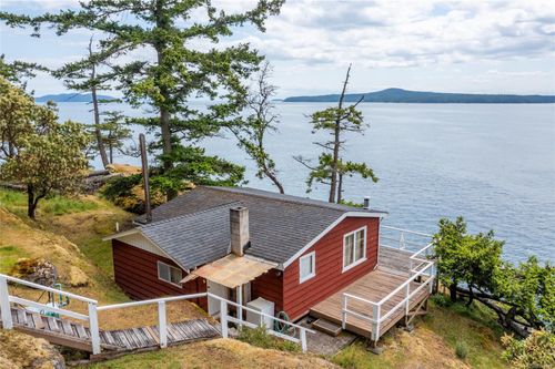 37177 Schooner Way, Pender Island, BC, V0N2M2 | Card Image