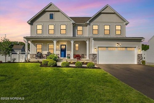 7 Patriot Street, Farmingdale, NJ, 07727 | Card Image