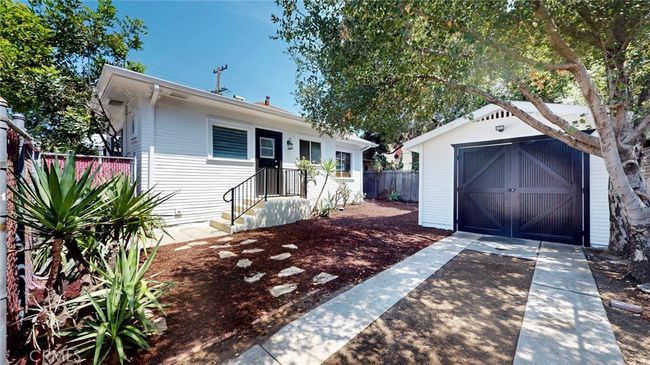 241 N Verdugo, Home with 32 bedrooms, 32 bathrooms and 3 parking in Glendale CA | Image 57