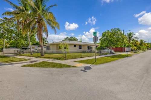 4100 Sw 18th Ct, Fort Lauderdale, FL, 33317-6443 | Card Image