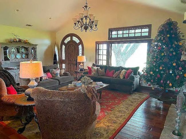 14803 Fm 322, House other with 6 bedrooms, 3 bathrooms and null parking in Elkhart TX | Image 8