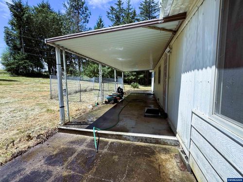 27690 Fern Ridge Rd, Sweet Home, OR, 97386-9529 | Card Image