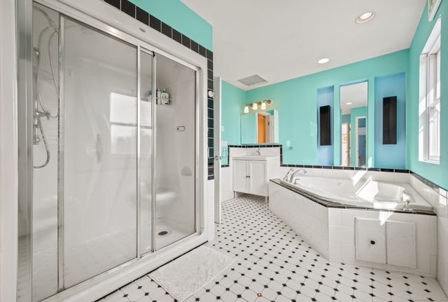 Bathroom upstair | Image 35