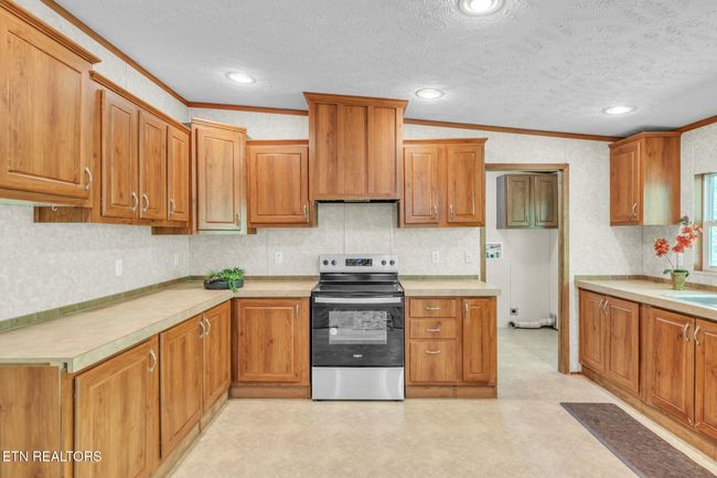 716 Byrd St, House other with 5 bedrooms, 3 bathrooms and null parking in Clinton TN | Image 17
